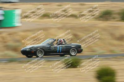 media/Jun-01-2025-CalClub SCCA (Sun) [[eae223c5dd]]/Group 1/Track Event 6/